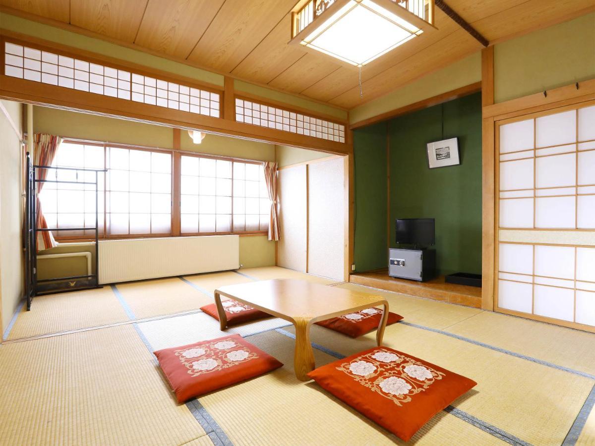 ホテル ニュー横手 山ノ内町 エクステリア 写真
