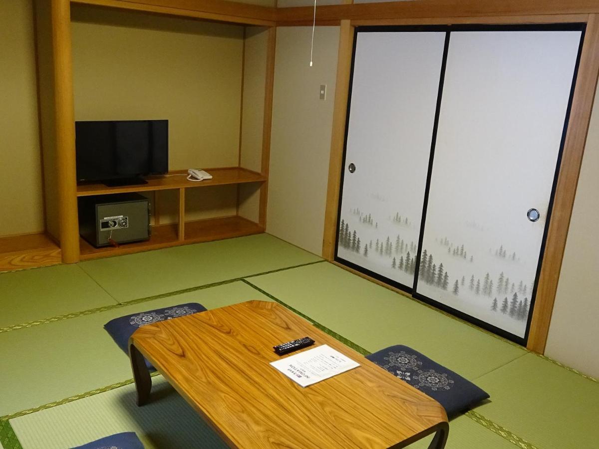 ホテル ニュー横手 山ノ内町 エクステリア 写真